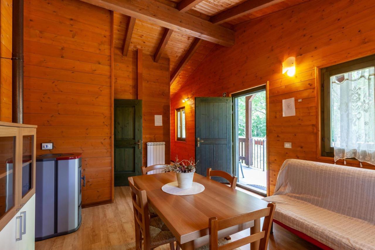 Villaggio Anemone - Chalet Mirtillo Capanne di Sillano المظهر الخارجي الصورة